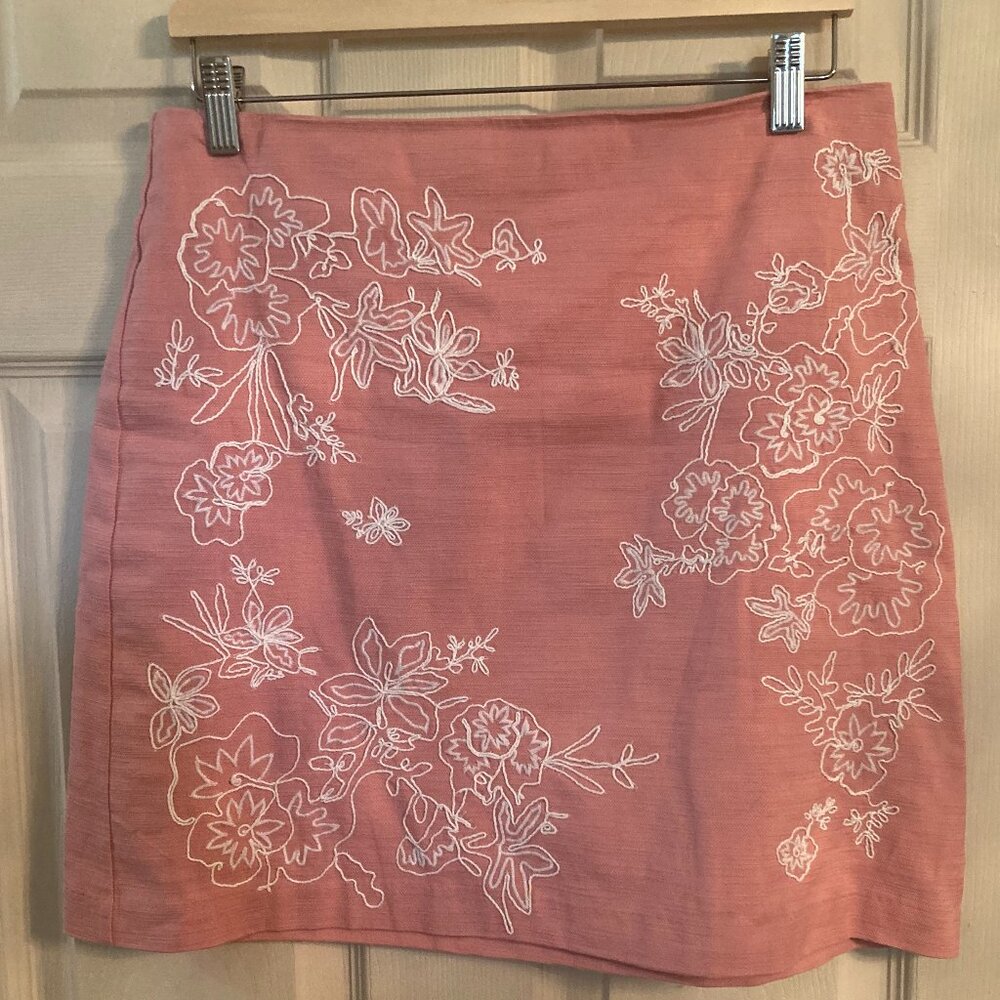 Loft Pink with White Embroidered Flower Print Lined Skirt - EUC